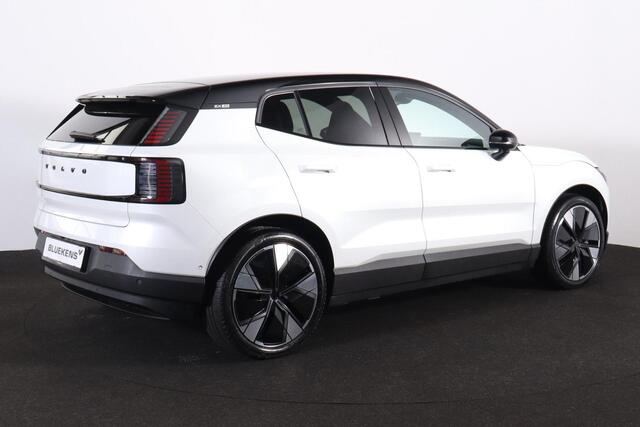 Volvo EX30 Twin Motor Performance Ultra 69 kWh - Panoramadak - Climate Pack - 360º Camera - Harman/Kardon audio - Elektrisch bedienbare voorstoelen - Parkeersensoren voor & achter - Extra getint glas - 20' LMV