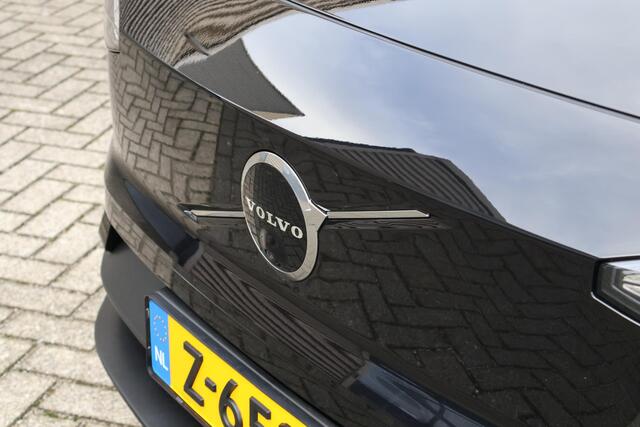 Volvo EX30 Single Motor Extended Range Ultra 69 kWh | 20" Inch | Pano | 360 Camera | Stoel- & stuurverwarming
