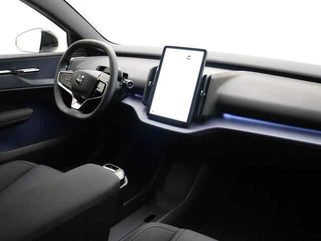 Volvo EX30 Extended Range Plus 69 kWh / ¤7.000,- Voorraadkorting / NIEUW / DIRECT LEVERBAAR / 20'' / METALLIC LAK / ACC / BLIS / ELEKTR. ACHTERKLEP /