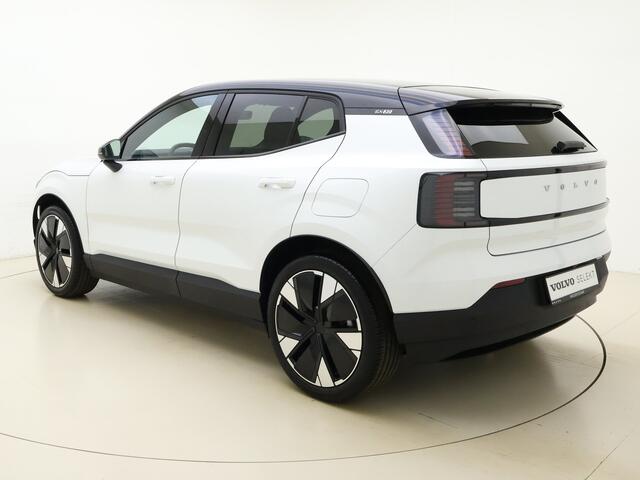 Volvo EX30 Extended Range Plus 69 kWh / ¤7.000,- Voorraadkorting / NIEUW / DIRECT LEVERBAAR / 20'' / METALLIC LAK / ACC / BLIS / ELEKTR. ACHTERKLEP /