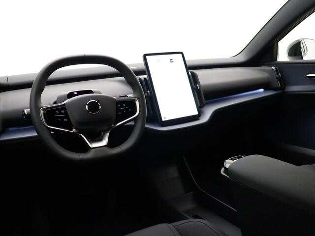 Volvo EX30 Extended Range Plus 69 kWh / ¤7.000,- Voorraadkorting / NIEUW / DIRECT LEVERBAAR / 20'' / METALLIC LAK / ACC / BLIS / ELEKTR. ACHTERKLEP /