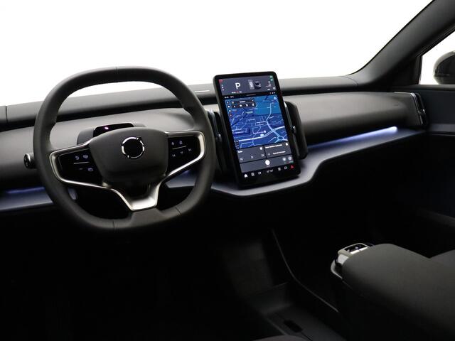 Volvo EX30 Extended Range Plus 69 kWh / ¤7.000,- Voorraadkorting / NIEUW / DIRECT LEVERBAAR / 20'' / METALLIC LAK / ACC / BLIS / ELEKTR. ACHTERKLEP /