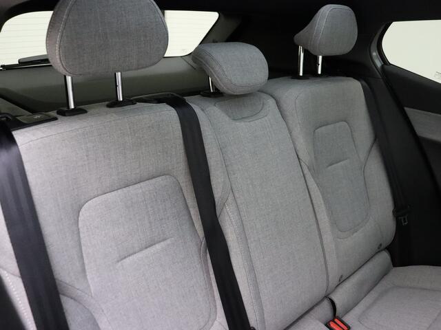 Volvo EX30 Extended Range Ultra 69 kWh / ¤ 7.000,- VOORAADKORTING / NIEUW / DIRECT LEVERBAAR / WOOL BLEND / GETINT GLAS / 22kw LADER / PANORAMADAK / 360 CAMERA / ELEKTR. STOELEN /