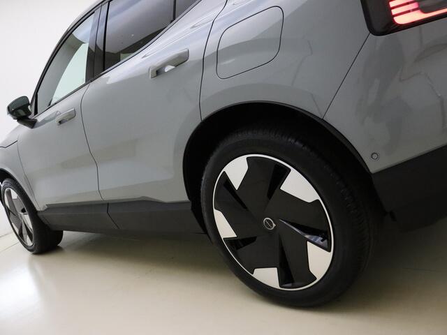 Volvo EX30 Extended Range Ultra 69 kWh / ¤ 7.000,- VOORAADKORTING / NIEUW / DIRECT LEVERBAAR / WOOL BLEND / GETINT GLAS / 22kw LADER / PANORAMADAK / 360 CAMERA / ELEKTR. STOELEN /