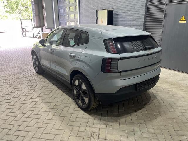 Volvo EX30 Single Motor Core 51 kWh | Stoel+Stuurverwarming | Getint Glas | Camera | ACC