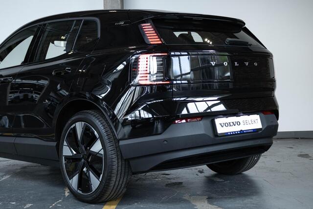 Volvo EX30 Single Motor Extended Range Plus | Premium Audio by Harman Kardon | Keyless Entry | Achteruitrijcamera | Parkeersensoren V+A | 20" Lichtmetalen Velgen | Pilot Assist | Adaptieve Cruise Control | Draadloze Telefoonlader | Navigatiesysteem | Rijstrooksensor