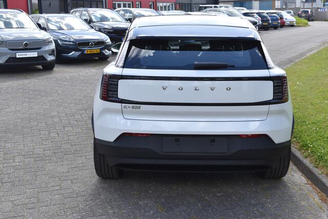 Volvo EX30 Single Motor Extended Range Plus 69 kWh | H&k | ACC | BLIS | Camera | Stoelverwarming | 19 INCH