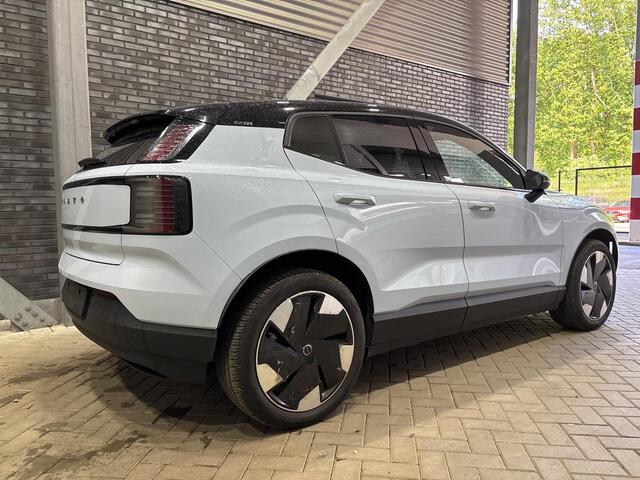 Volvo EX30 Single Motor Extended Range Plus 69 kWh | Getint Glas | harman/kardon | 19 Inch | ACC