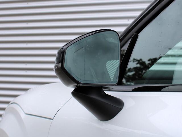 Volvo EX30 Single Motor Extended Range Plus Automaat / 20" velgen / Privacy Glass / Google Maps Navi / Harman Kardon