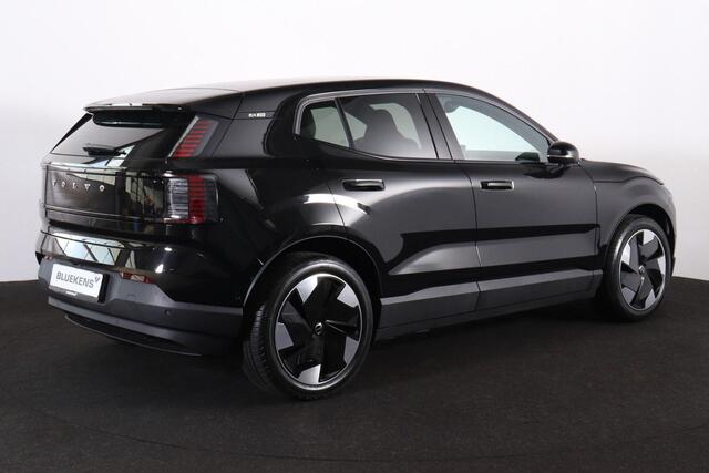 Volvo EX30 Single Motor Extended Range Ultra 69 kWh - Getint glas v.a. B-stijl - Panoramadak - 360º Camera - Harman Kardon audio - Elektrisch bedienbare voorstoelen - Adaptive Cruise Control - Pilot Assist - BLIS dodehoekassistentie - Keyless Drive - Elektr. bedienb