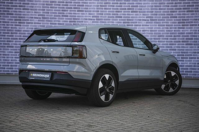 Volvo EX30 Single Motor Extended Range Core 69 kWh | Adaptieve Cruise Control | Stoel + stuurverwarming | Donker glas | Parkeercamera