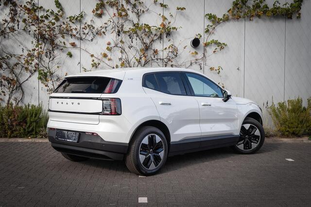 Volvo EX30 Single Motor Extended Range Core 69 kWh | Adaptieve Cruise Control | Stoel + stuurverwarming | Donker glas | Parkeercamera