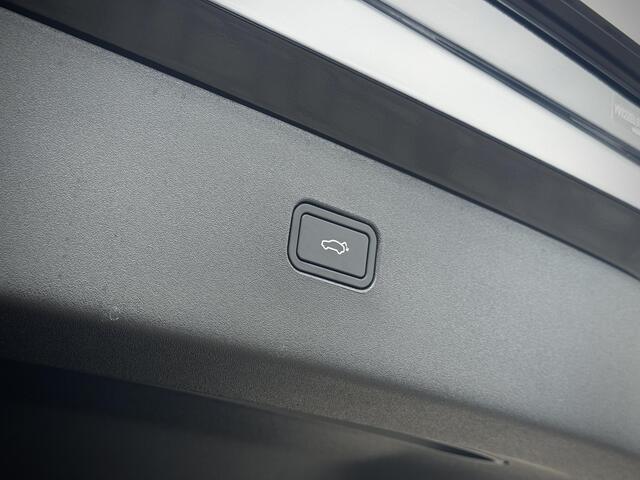 Volvo EX30 Single Motor Extended Range Plus 69 kWh | Keyless | Harman Kardon audio | Elektrische achterklep | Getint Glas | Adaptieve Cruise control