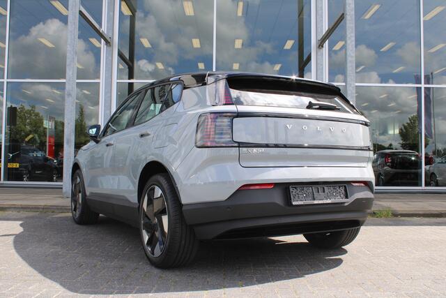 Volvo EX30 Extended Range Plus 69 kWh | Stoel & stuurverwarming | Camera | El. achterklep | Adapt. Cruise