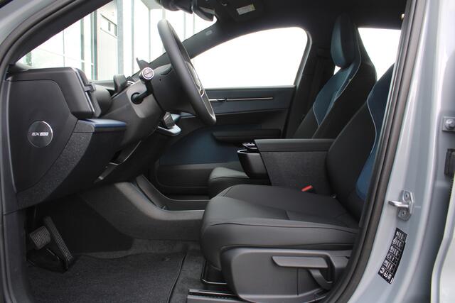 Volvo EX30 Extended Range Plus 69 kWh | Stoel & stuurverwarming | Camera | El. achterklep | Adapt. Cruise
