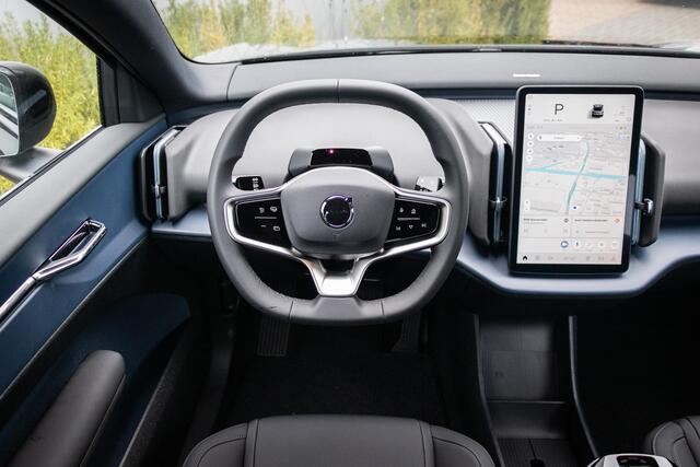 Volvo EX30 Extended Range Plus 69 kWh | Adaptieve Cruise Control | Digital Key Plus | Parkeercamera | 20 Inch lichtmetalen velgen