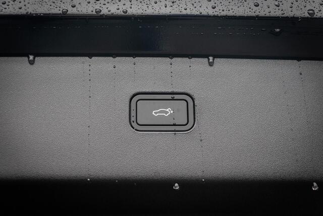 Volvo EX30 Extended Range Plus 69 kWh | Adaptieve Cruise Control | Digital Key Plus | Parkeercamera | 20 Inch lichtmetalen velgen