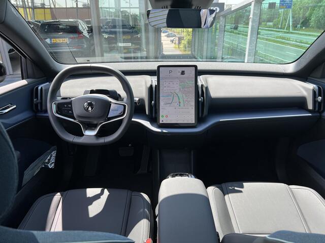 Volvo EX30 Single Motor Extended Range Ultra 69 kWh Automaat, Panoramadak, 20 inch wielen, Harman Kardon audio, Elektrische stoelen, Park assist voor- en achter, 360 graden parkeercamera,