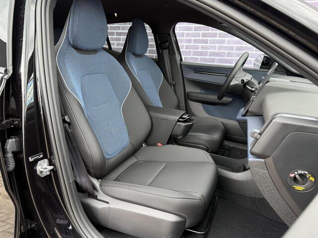 Volvo EX30 Single Motor Extended Range Plus 69 kWh | Snel leverbaar | 20'' | Blis dodehoekdetectie | Adaptive cruise controle | Google | Harman/Kardon | Elektrisch bedienbare achterklep |