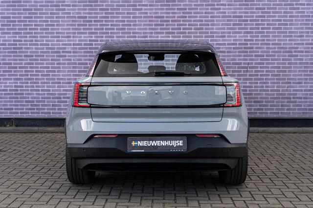 Volvo EX30 Twin Motor Performance Ultra AWD | Panoramadak | Elektr. stoelverstelling | Warmtepomp | Harman Kardon | 360 Camera | Keyless | Google Maps | Adaptive Cruise