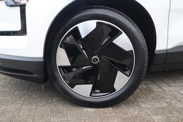Volvo EX30 Single Motor Extended Range Plus 69 kWh | Vos Geleverd!|| Harman Kardon audiosysteem| Keyless Entry| Extra getint glas achter| Adaptieve Cruise Control met Pilot Assist| Elektrisch bedienbare achterklep|