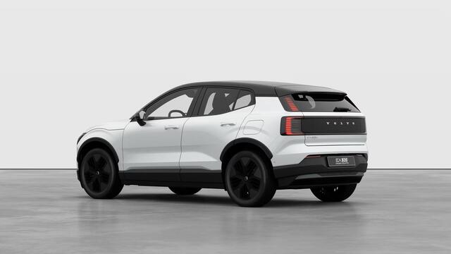 Volvo EX30 Cross Country Twin Motor Performance Ultra | Google | Longe Range | 4x4 | Adaptieve Cruise | Stoel-/Stuurverwarming | Keyless | 360 Camera | Panoramadak | Elektr. Stoelen | Harman Kardon Audio | Elek. Achterklep | Getint Glas
