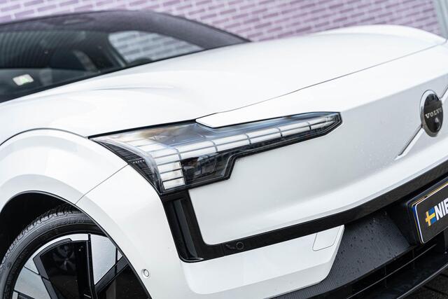 Volvo EX30 Twin Motor Performance Ultra AWD | Stoel-/stuurverwarming | 360 Camera | 20" LM | Elektr. stoelverstelling | Harman Kardon | Keyless | Warmtepomp | Adaptive Cruise | Panoramadak