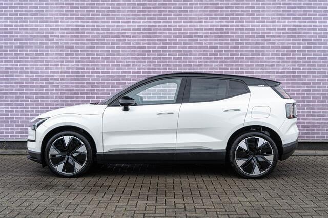 Volvo EX30 Twin Motor Performance Ultra AWD | Stoel-/stuurverwarming | 360 Camera | 20" LM | Elektr. stoelverstelling | Harman Kardon | Keyless | Warmtepomp | Adaptive Cruise | Panoramadak