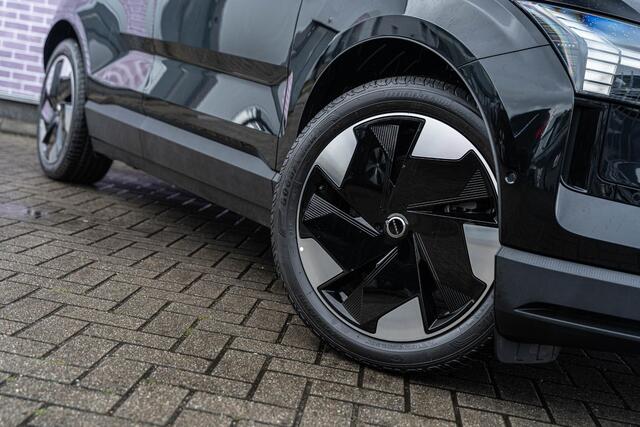 Volvo EX30 Twin Motor Performance Ultra AWD | Stoel-/stuurverwarming | 360 Camera | Elektr. stoelverstelling | Harman Kardon | Keyless | Warmtepomp | Adaptive Cruise | Panoramadak