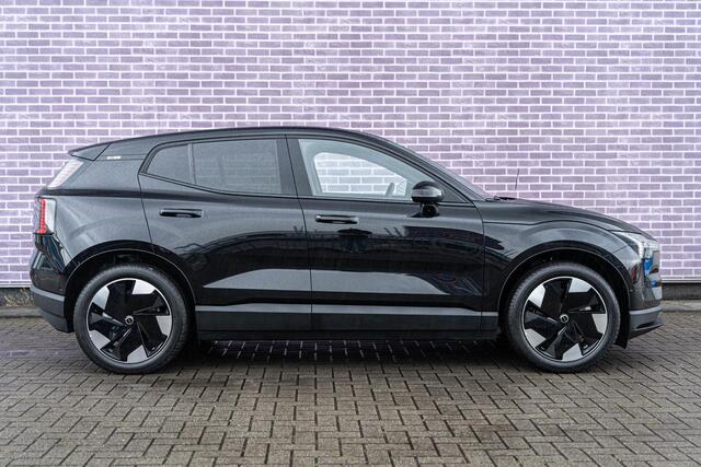 Volvo EX30 Twin Motor Performance Ultra AWD | Stoel-/stuurverwarming | 360 Camera | Elektr. stoelverstelling | Harman Kardon | Keyless | Warmtepomp | Adaptive Cruise | Panoramadak