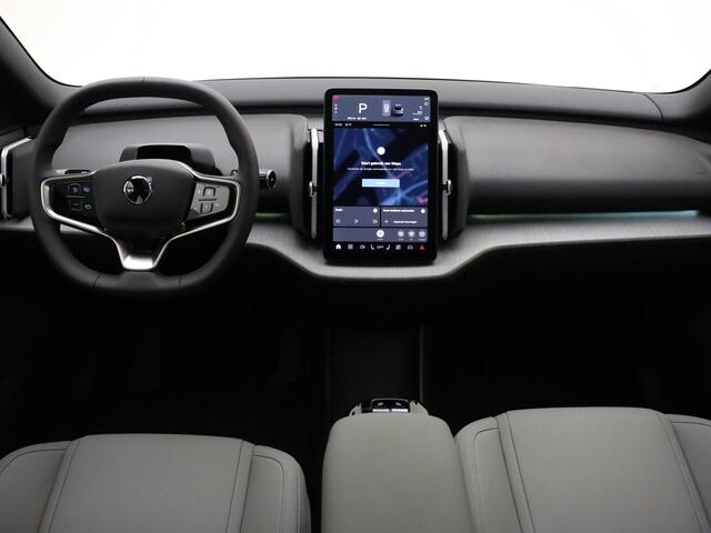 Volvo EX30 Cross Country Twin Motor Performance Ultra 69 kWh / NIEUW / 4X4 /Stoelverwarming + Stuurw. Verwarming | Getint Glas Achter | Panorama Dak | 360 Graden Camera | Parkeersensoren | Google | Harman Kardon Premium Audio