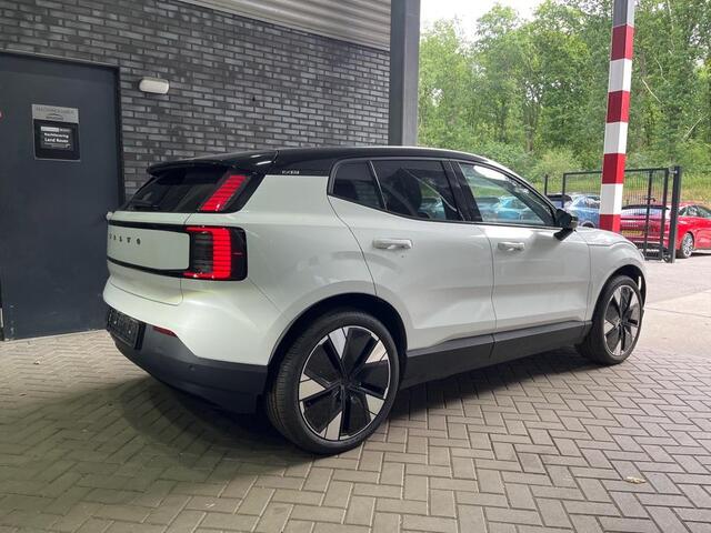 Volvo EX30 Single Motor Extended Range Plus 69 kWh | Stoel+Stuurverwarming | 20 Inch | Getint Glas | ACC