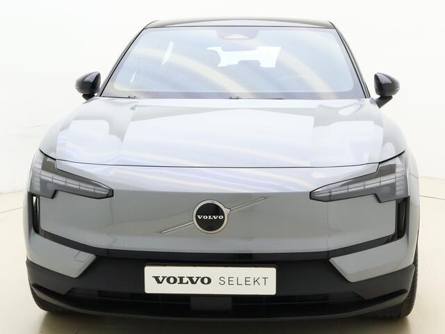 Volvo EX30 Twin Motor Performance Ultra 69 kWh / AWD / Trekhaak / Stoel/- en stuurverwarming / Camera rondom / Elektrisch verstelbare stoelen / Harman en Kardonn audio / Panorama dak /