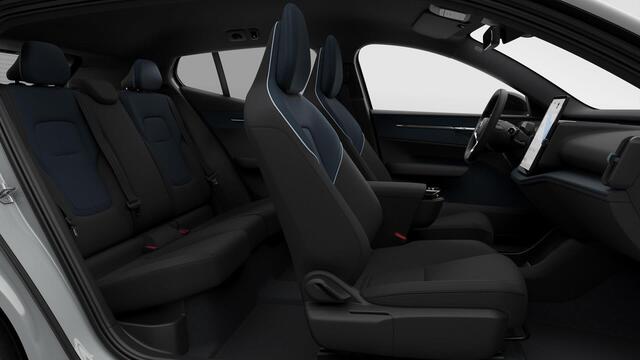 Volvo EX30 Single Motor Extended Range Plus 69 kWh | **Challenge** | Getint Glas Achter | 19" Lichtmetalen Velgen | Verwarmbare Voorstoelen & Stuurwiel | Google Maps & Infotainment | Harman Kardon Audio | Adaptieve Cruise Control Met Pilot Assist | BLIS Dodehoekdete