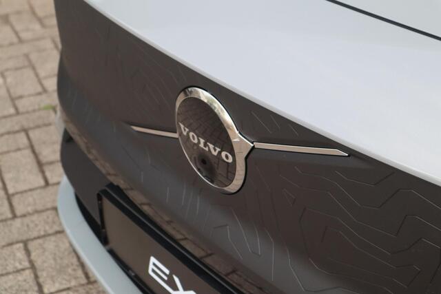 Volvo EX30 Cross Country Twin Motor Performance Ultra 69 kWh | Direct uit voorraad leverbaar!|