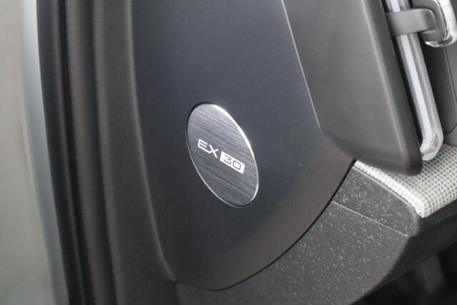 Volvo EX30 Cross Country Twin Motor Performance Ultra 69 kWh | Direct uit voorraad leverbaar!|