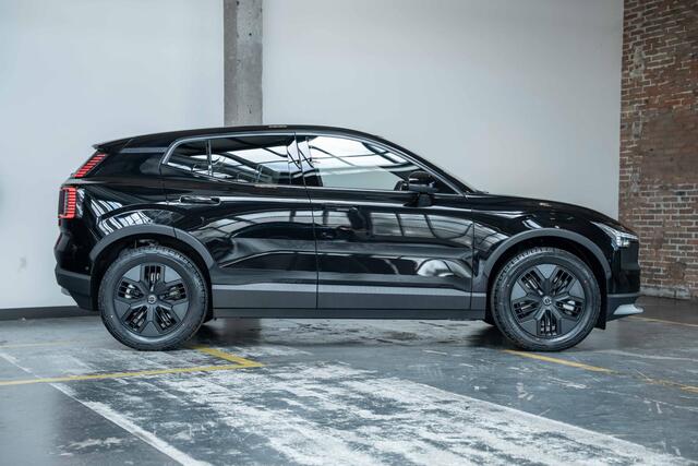 Volvo EX30 Cross Country Twin Motor Performance Ultra 69 kWh | Panoramadak | Harman Kardon Premium audio | All wheel drive | Stoelverwarming | 360° parkeercamera | Parkeerverwarming | Electrische bedienbare voorstoel | Google infotainment | 19" Cross Country wielen 