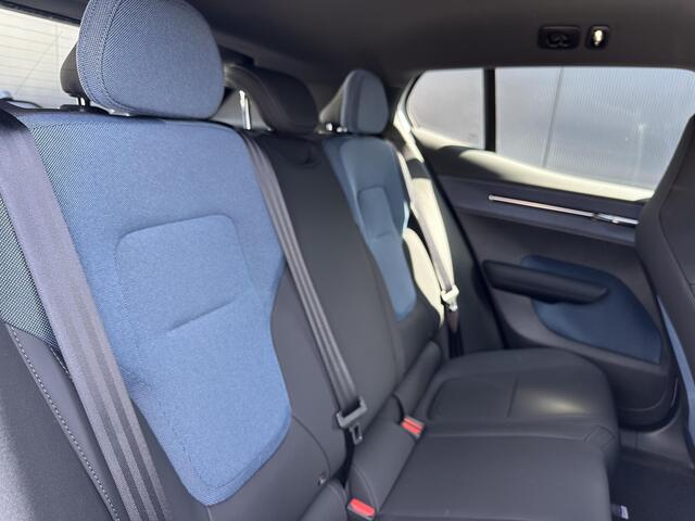 Volvo EX30 Single Motor Extended Range Plus 69 kWh climate line/ electrisch verstelbare voorstoelen