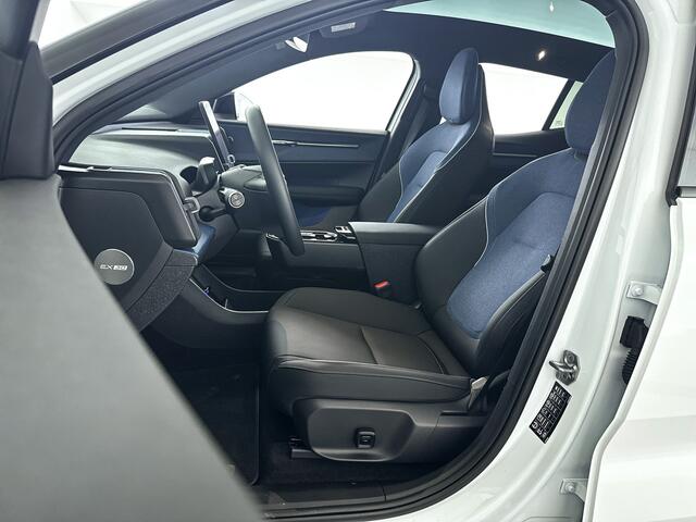 Volvo EX30 Single Motor Extended Range Ultra 69 kWh | Harman Kardon | 360° camera | Panoramadak | Stoel- en stuurverwarming