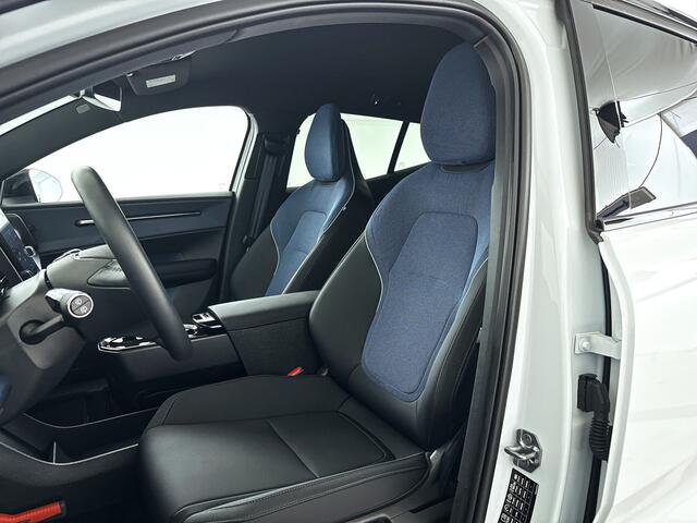 Volvo EX30 Single Motor Extended Range Plus 69 kWh | Harman Kardon | Parkeercamera | Trekhaak
