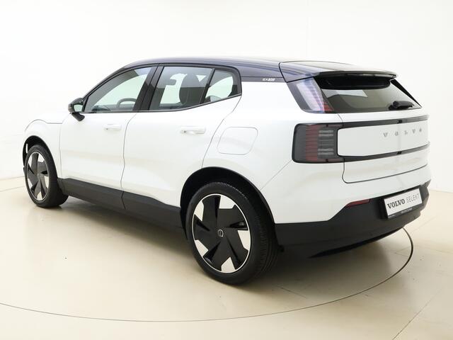Volvo EX30 Extended Range Plus 69 kWh / Harman en Kardon audio / Elektr. achterklep / Camera achter / Pilot Assist / BLIS /