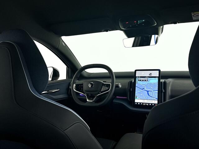 Volvo EX30 Single Motor Extended Range Plus 69 kWh Black Edition | Parkeercamera | Stoel- en Stuurverwarming | Harman Kardon