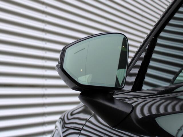 Volvo EX30 Single Motor Extended Range Plus Automaat / 20" velgen / Harman Kardon / Adaptive Cruise Control / Google Maps Navi