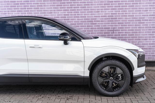 Volvo EX30 Cross Country Twin Motor Performance Ultra | Google | Longe Range | 4x4 | Adaptieve Cruise | Stoel-/Stuurverwarming | Keyless | 360 Camera | Panoramadak | Elektr. Stoelen | Harman Kardon Audio | Elek. Achterklep | Getint Glas