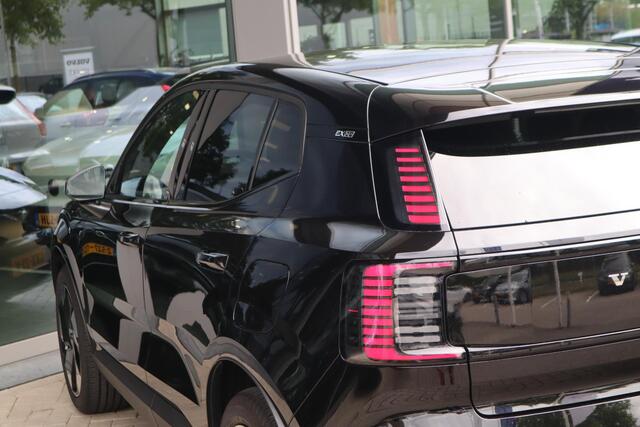 Volvo EX30 Single Motor Extended Range Plus 69 kWh | Demo Vos Oss| Keyless Entry| Harman Kardon audiosysteem| Extra getint glas achter| Elektrisch bedienbare achterklep|