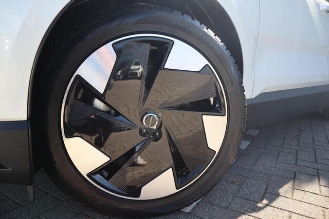 Volvo EX30 Single Motor Extended Range Plus 69 kWh | Warmtepomp | Trekhaak | Stoel/+Stuurwielverwarming |