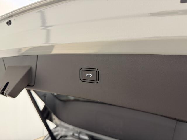 Volvo EX30 Extended Range Plus 69 kWh / Stoel/- en stuurverwarming / Harman en Kardon /