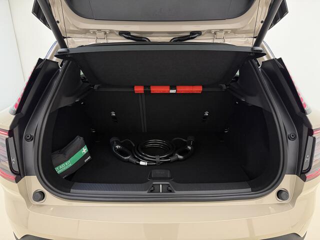 Volvo EX30 Extended Range Europa / NIEUW / DIRECT LEVERBAAR / STOELVERWARMING / ACC / BLIS / EL. STOELEN / GETINT GLAS /ZWART DAK / 19'' / H&K AUDIO / PDC + CAMERA /