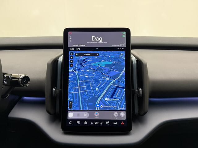 Volvo EX30 Extended Range Europa / NIEUW / DIRECT LEVERBAAR / STOELVERWARMING / ACC / BLIS / EL. STOELEN / GETINT GLAS /ZWART DAK / 19'' / H&K AUDIO / PDC + CAMERA /