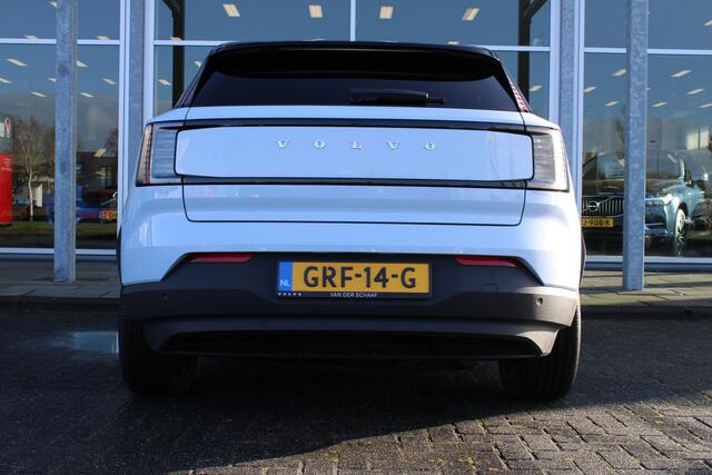 Volvo EX30 Extended Range Plus 69 kWh | El. Achterklep | Privacy glas | Camera | Adapt. Cruise | Verw. stoel/stuurwiel